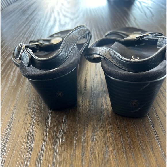 Vionic noleen sandals wedge heels black leather strap medallion detail slingback - Picture 3 of 8